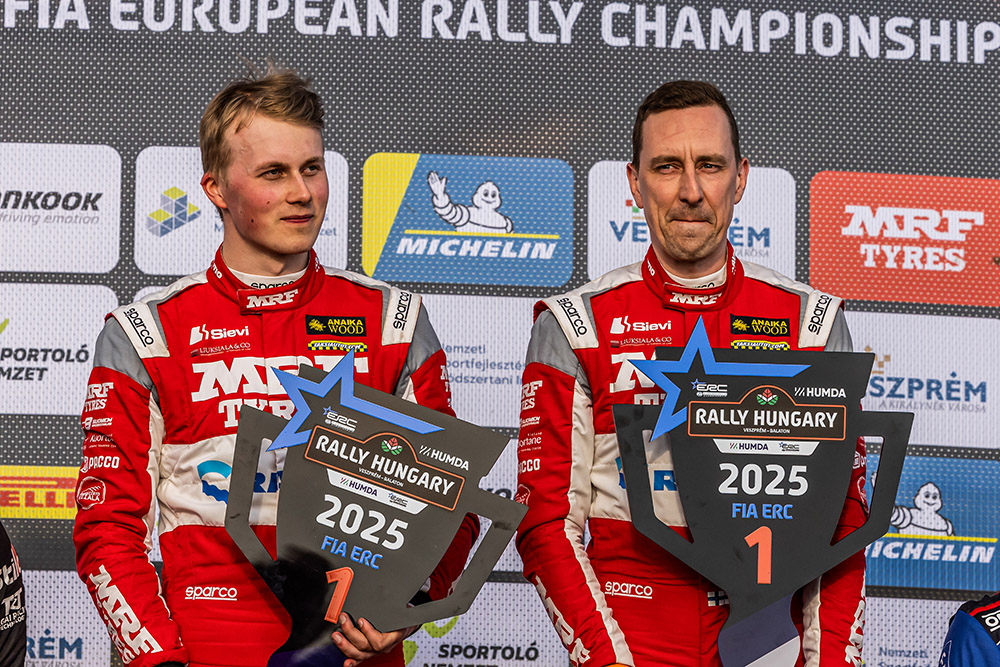 Roope KORHONEN & Anssi VIINIKKA